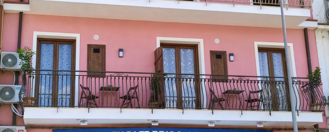 I Du Meli Apartments Таорміна Екстер'єр фото