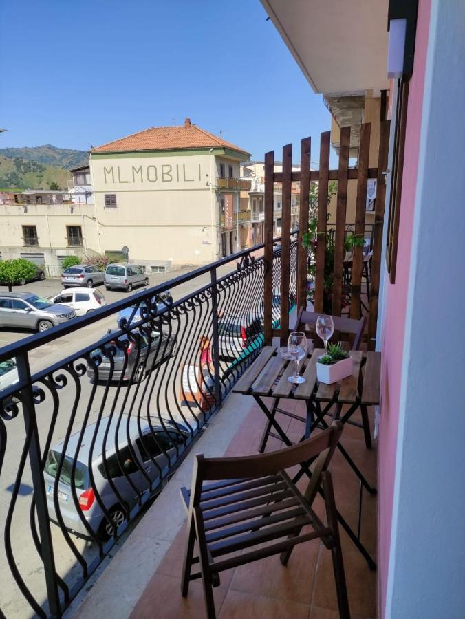 I Du Meli Apartments Таорміна Екстер'єр фото